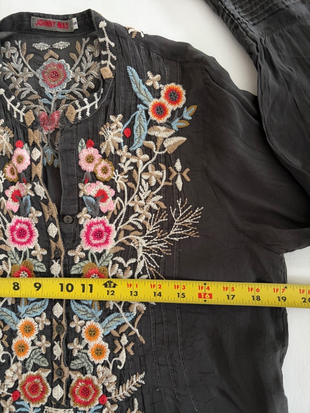JOHNNY WAS Shirt Tunic Embroidered Boho Blouse Top Gray Small - Picture 11 of 15